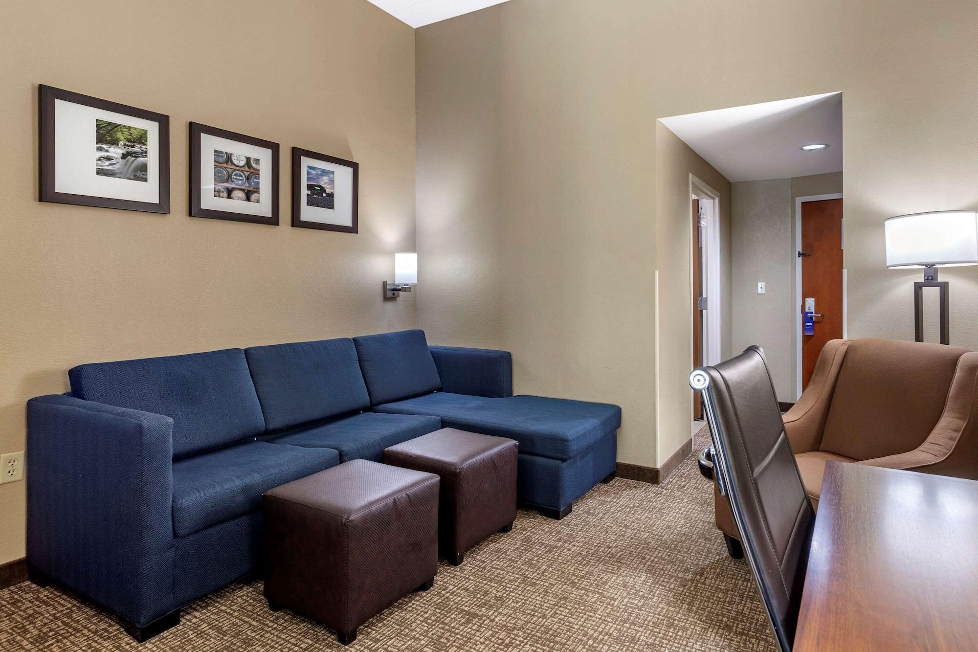 Comfort Suites Manchester Exterior foto