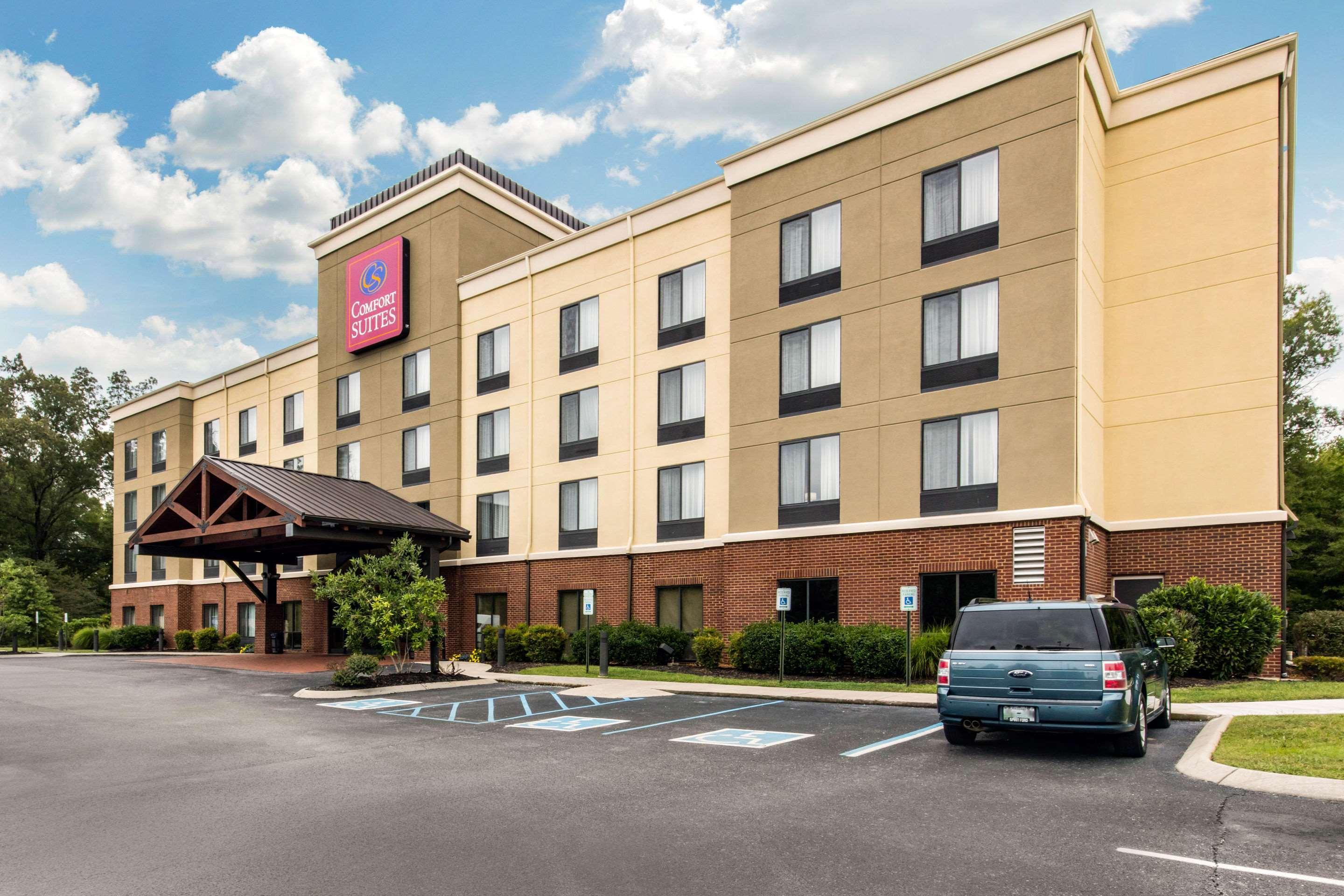 Comfort Suites Manchester Exterior foto
